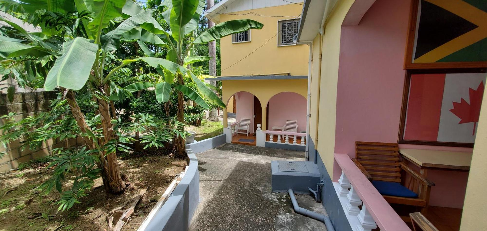 Little Shaw Park Guest House 奥乔里奥斯 外观 照片