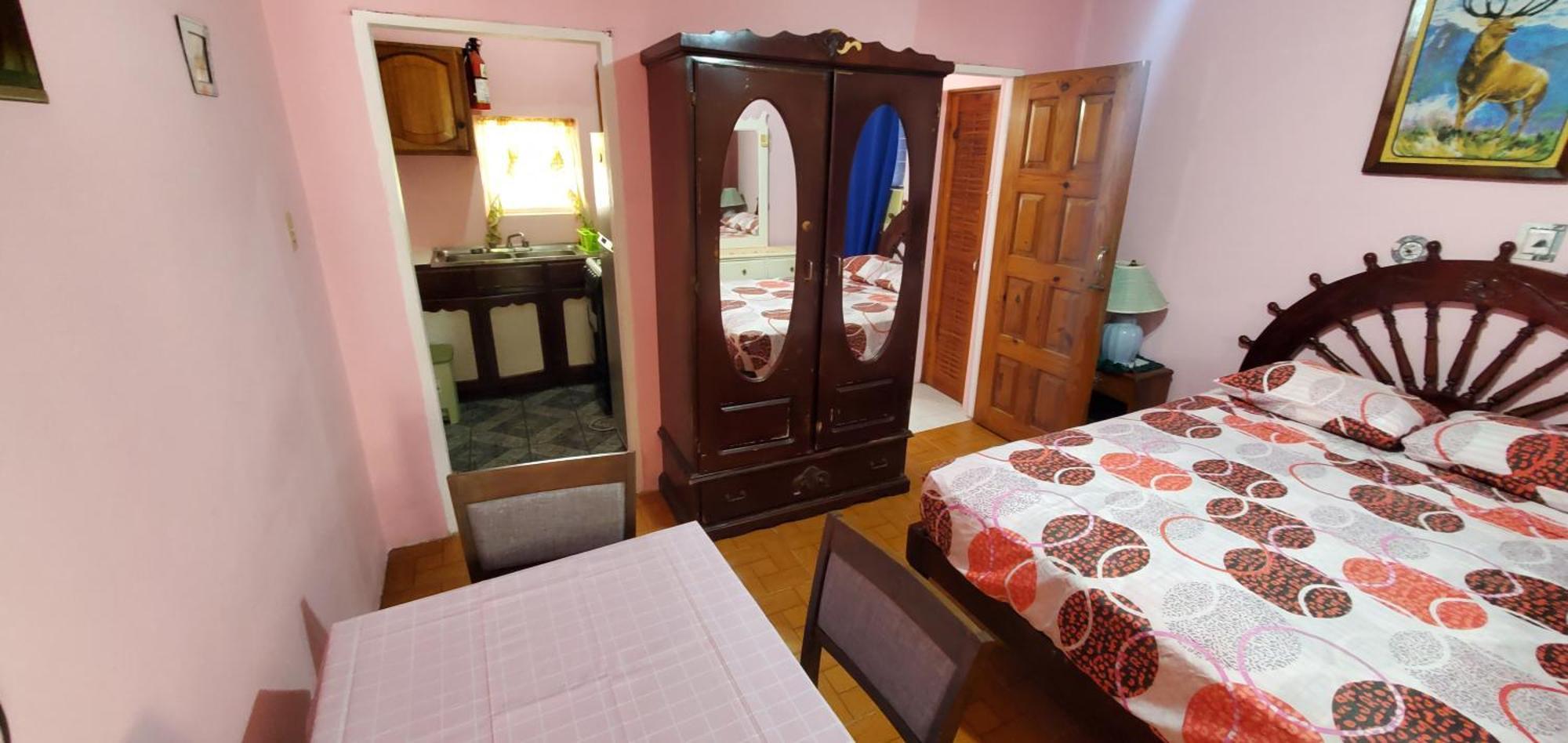 Little Shaw Park Guest House 奥乔里奥斯 外观 照片