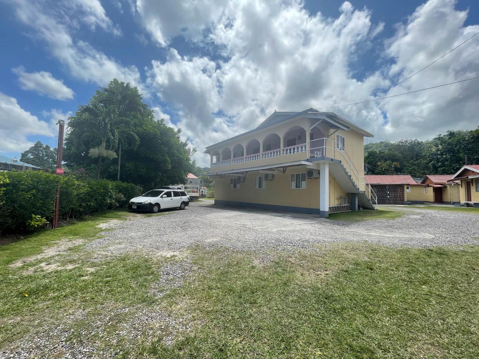 Little Shaw Park Guest House 奥乔里奥斯 外观 照片