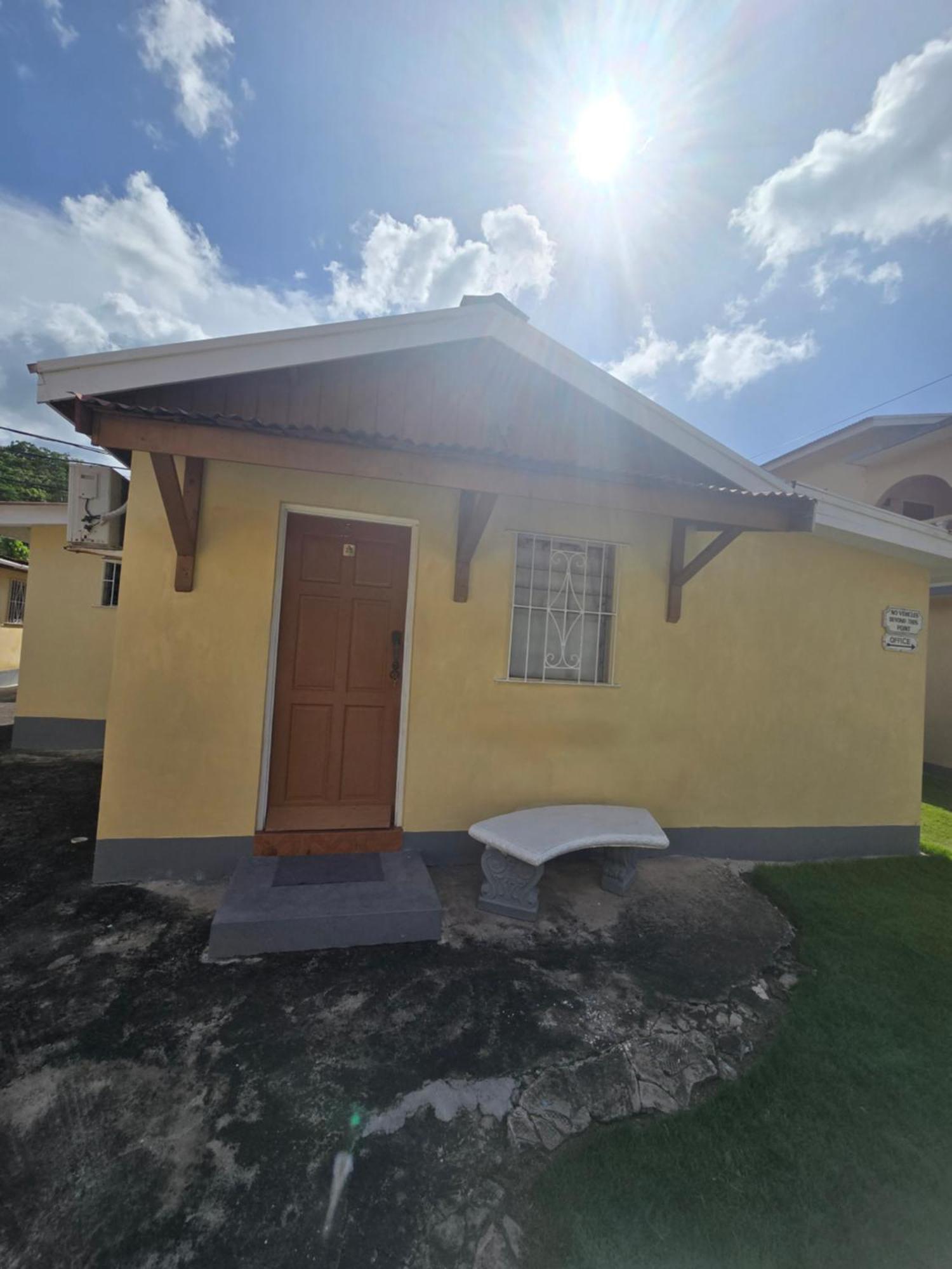 Little Shaw Park Guest House 奥乔里奥斯 外观 照片